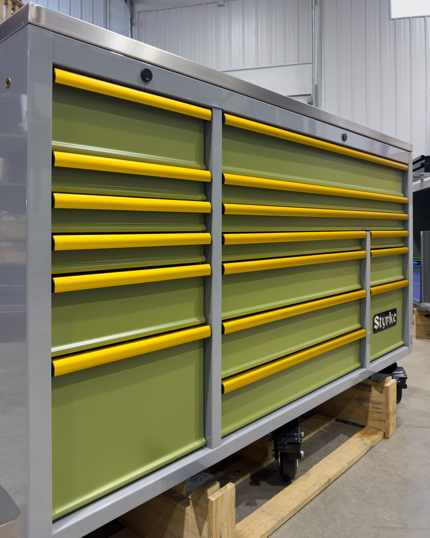 72" Tool Chest - Grey/Olive/Yellow