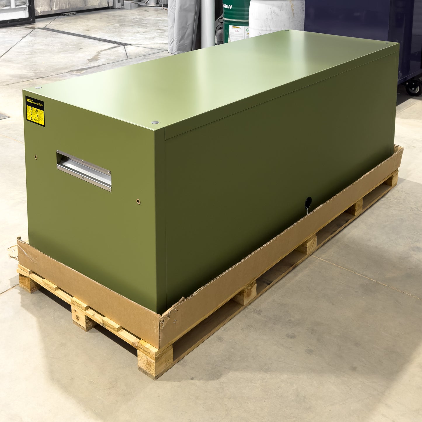 *SCRATCH AND DENT* 72" Hutch - Olive Green/Olive Green/Black