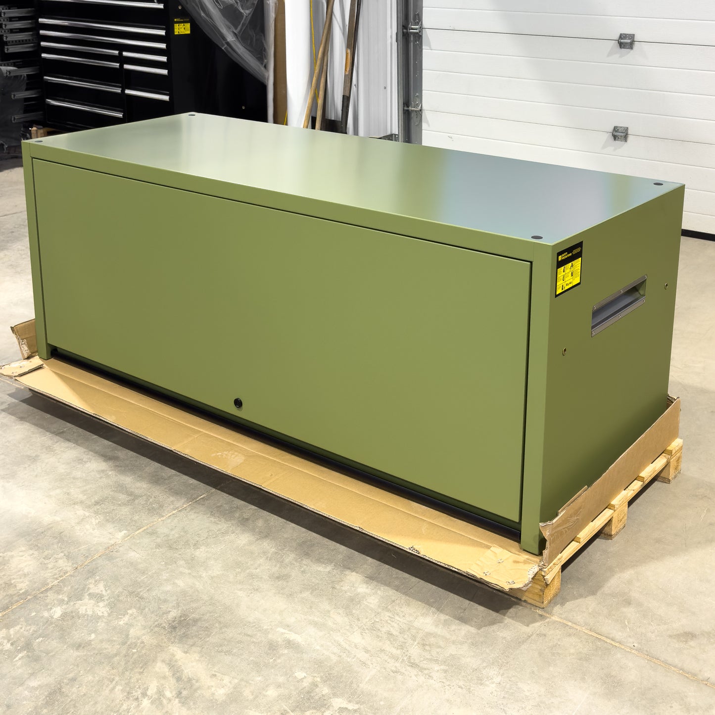 *SCRATCH AND DENT* 72" Hutch - Olive Green/Olive Green/Black
