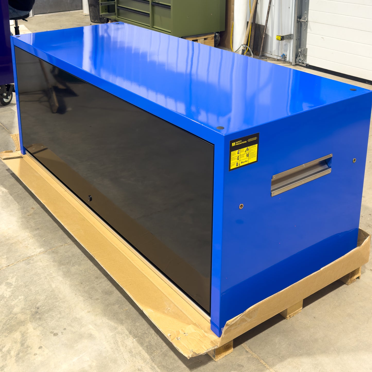 *SCRATCH AND DENT* 72" Hutch - Blue/Black/Polished Aluminum