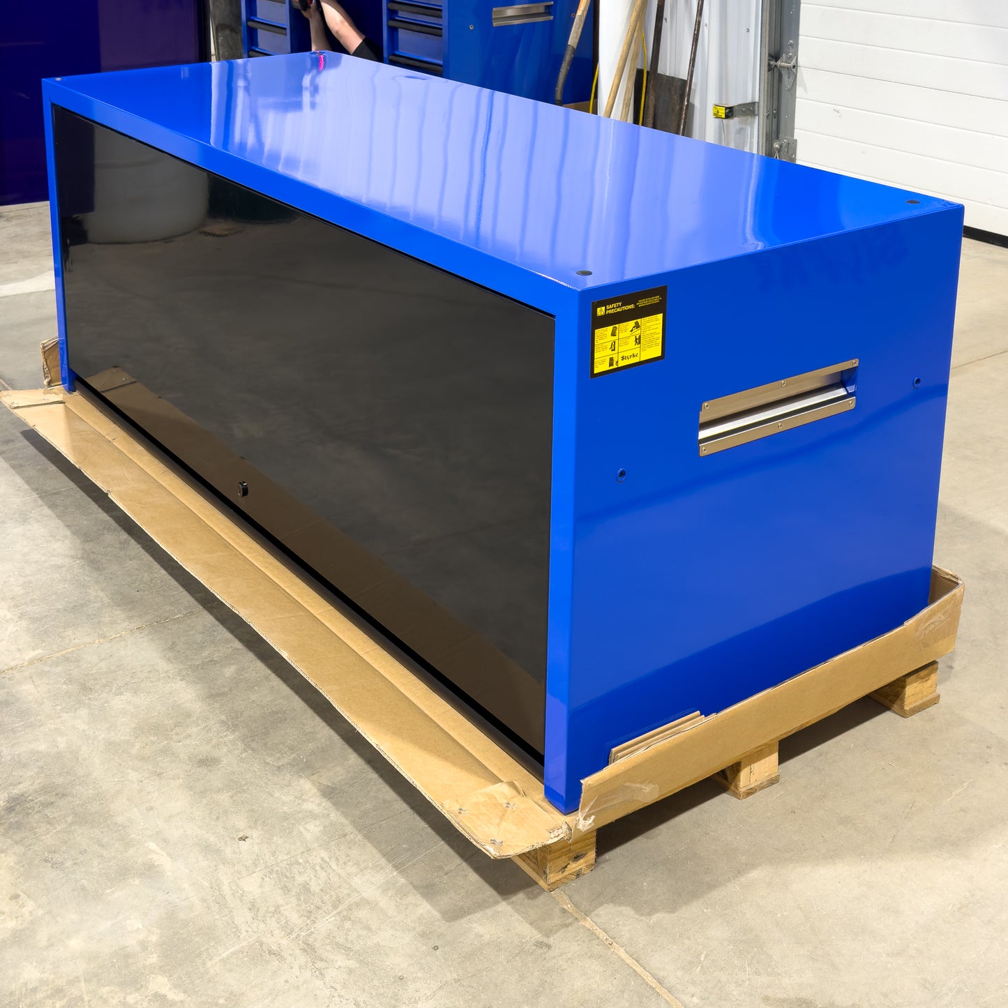 *SCRATCH AND DENT* 72" Hutch - Blue/Black/Black
