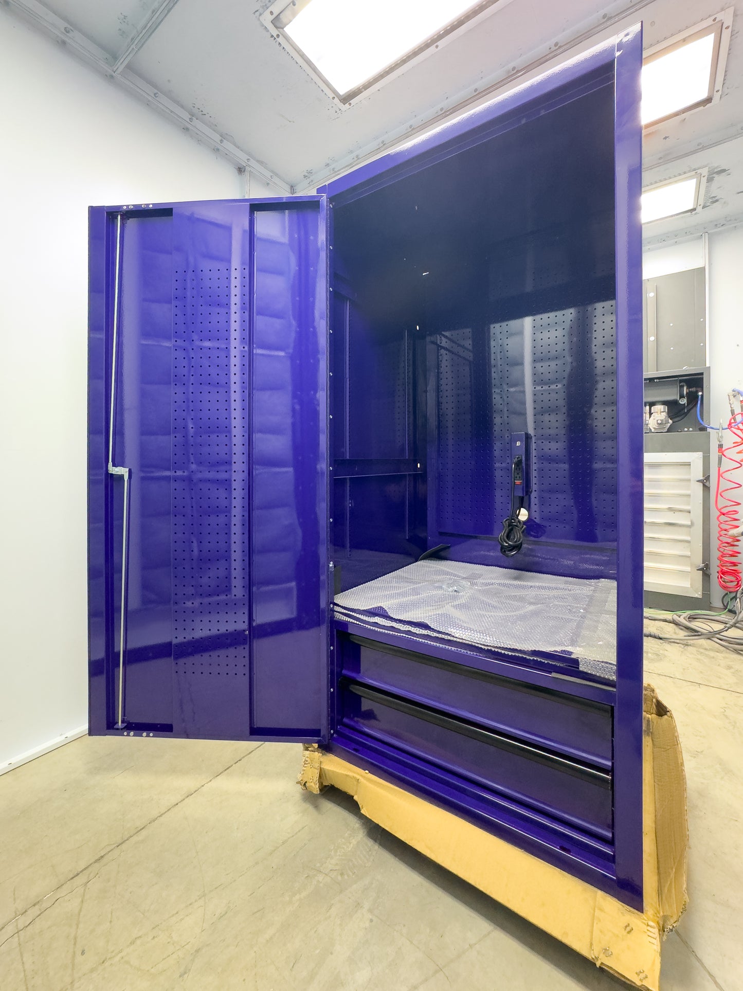 *SCRATCH AND DENT* 32" Locker - Purple/Purple/Black (OV01)
